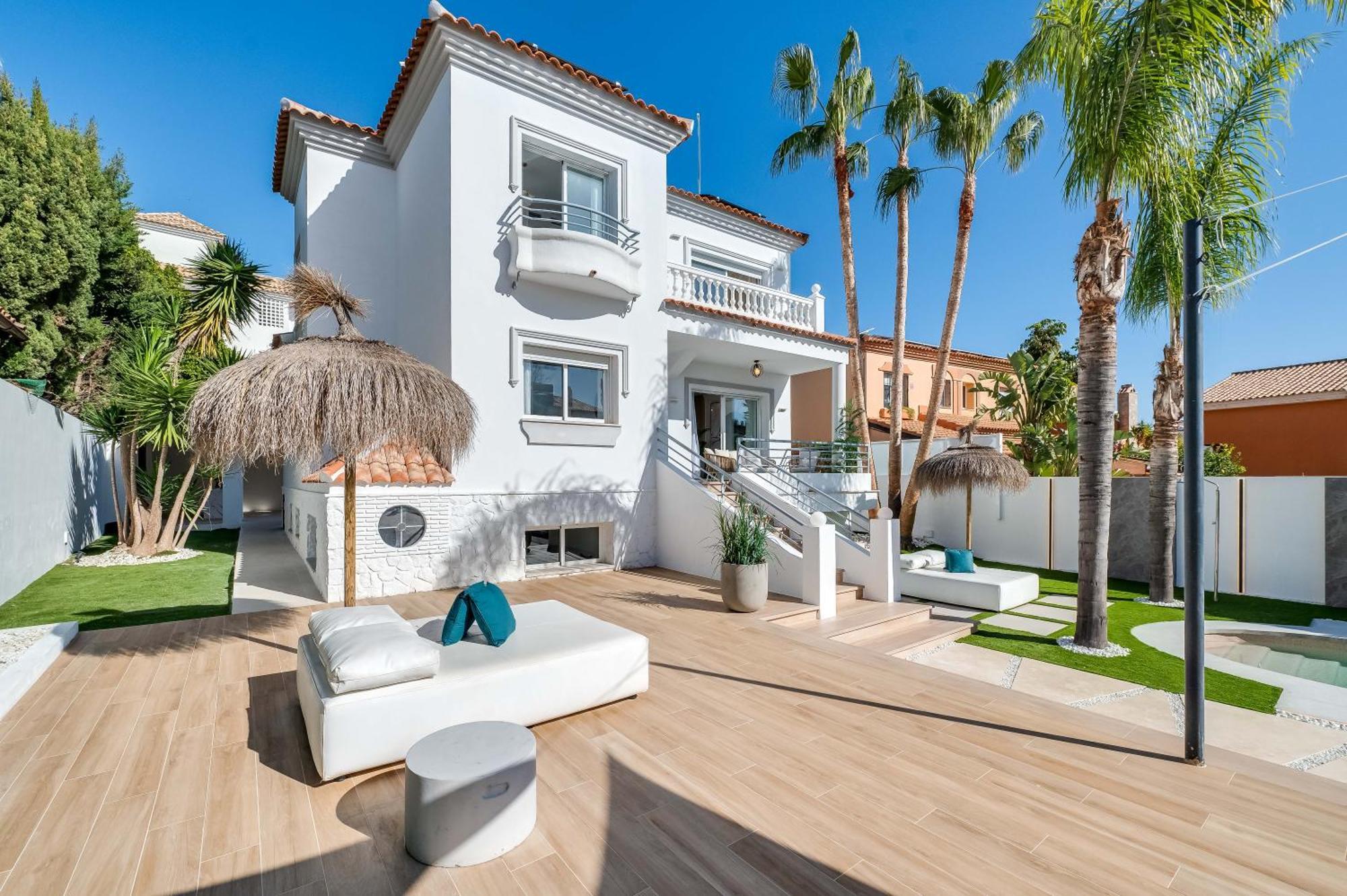 Vacation Marbella I Sunny Camelia Villa Heated Pool, Recently Renovated, Best Residential Neighborhood In Benalmadena, Short Walk To The Beach, Cinema Room מראה חיצוני תמונה